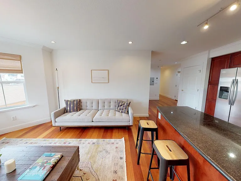 1408 31st Ave #309 — Photo 3