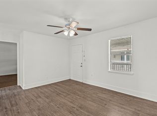 918 Winnie St APT 110, Galveston, TX 77550
