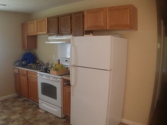 2nd image of 2480 A/b Michelle Dr