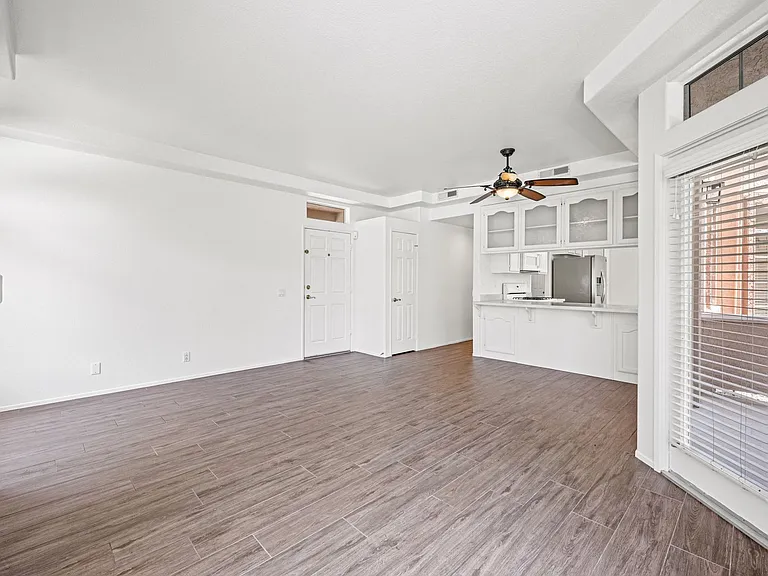 3581 Cameo Dr #34 — Photo 6