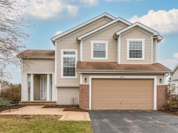 2209 Avalon Dr, Buffalo Grove, IL 60089