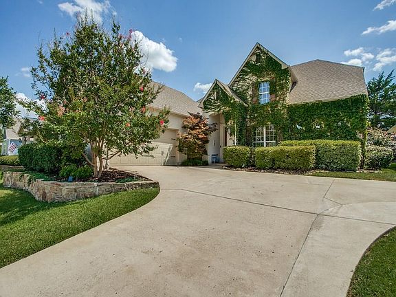 2nd image of 1008 Ivy Ln