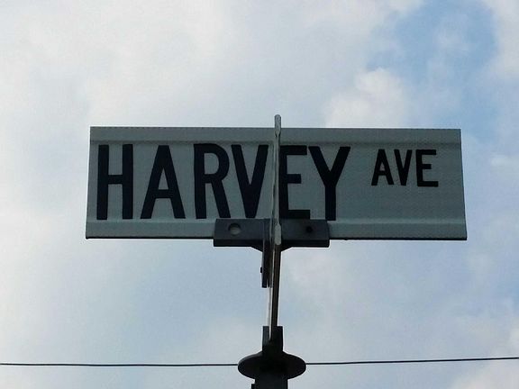 5th image of 9037 Harvey Ave