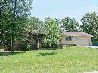 1108 Cs Woods Blvd, Bull Shoals, AR 72619