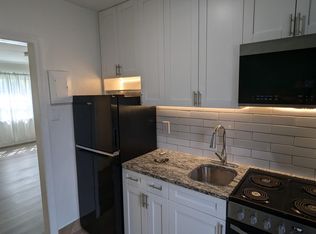 101 S Golfview Rd APT 2, Lake Worth, FL 33460