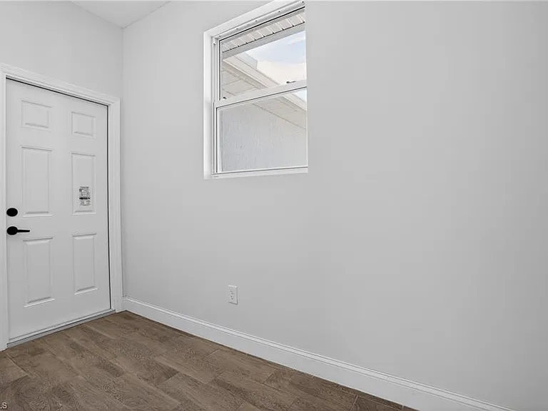 4630 Gene Ave N — Photo 23