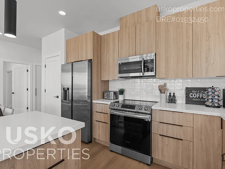 4825 Chippendale Dr — Photo 11