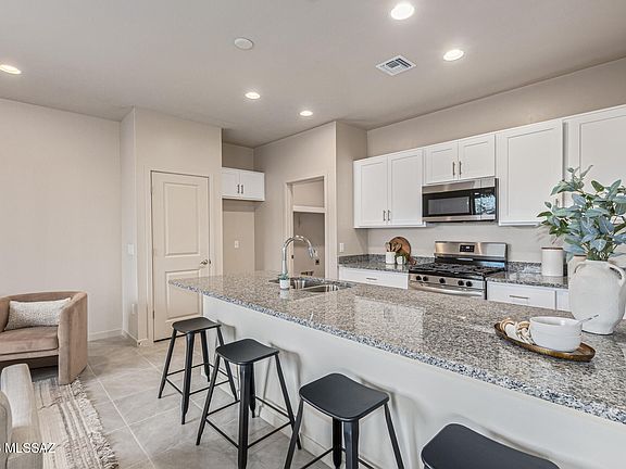 5th image of 8833 N Sherry Cervi Way