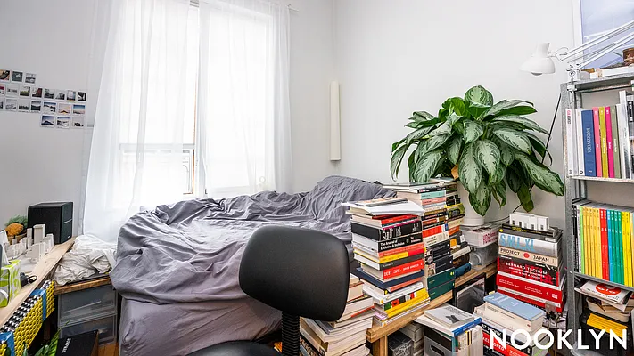 Rented by Nooklyn NYC LLC | media 129