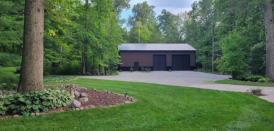 2nd image of 14116 Houk Rd