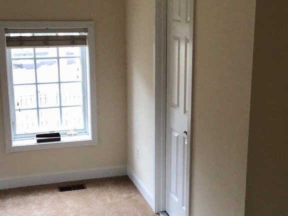 3rd image of 5910 Oak Twin Ct APT C