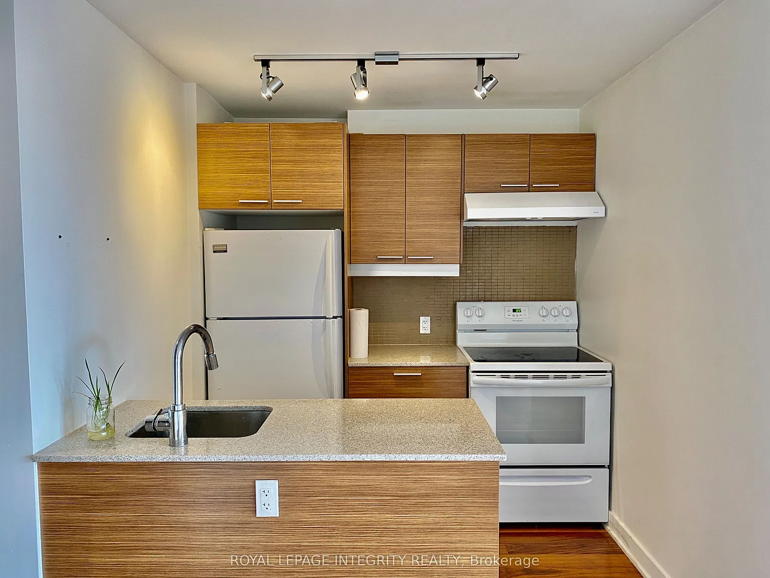 2 bed, $2,495 — Photo 3