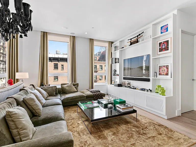 402 Broadway #3 — Photo 6