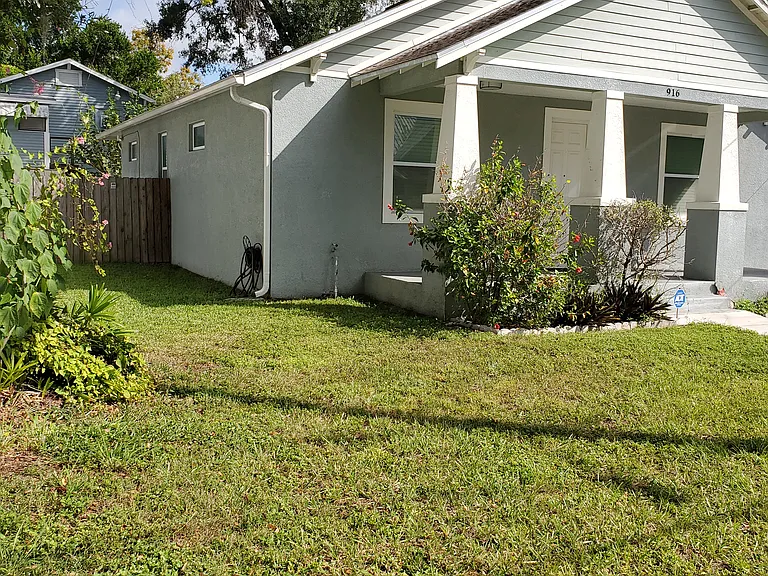 916 E North Bay St — Photo 24