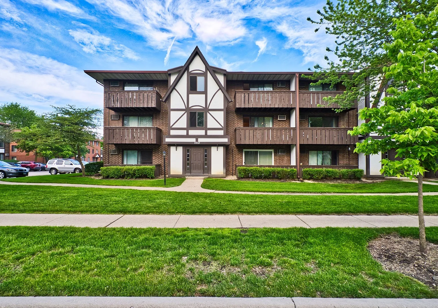 2 bed, 1.5 bath, 948 sqft, $1,850 — Photo 1