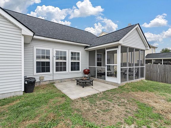 4th image of 5051 Ballantine Dr