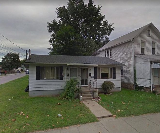 1st image of 1344 Lynn St APT A