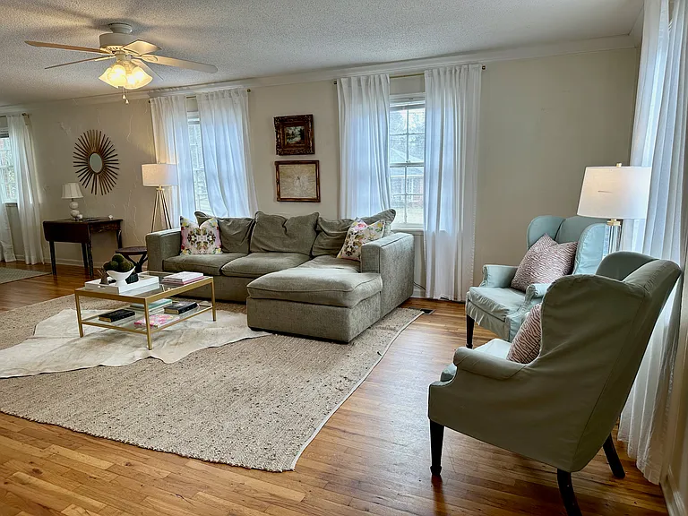 155 S Ross St #155 — Photo 4