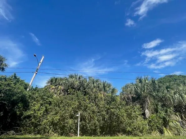 5600 Tangelo Drive, Fort Pierce, FL 34982