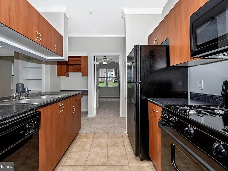 13504 Derry Glen Ct #201 — Photo 22