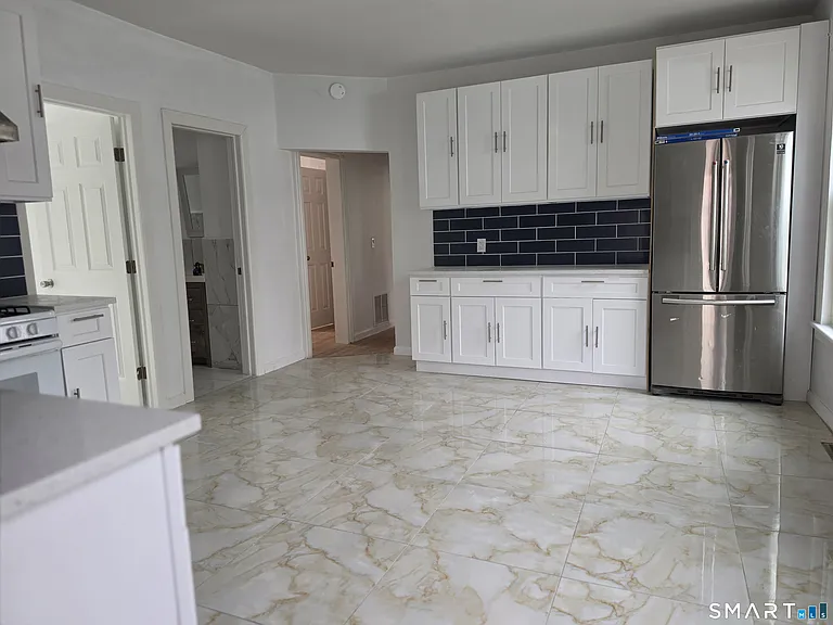25 Elm St #1 — Photo 7
