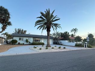 490 82nd Ave, Saint Pete Beach, FL 33706