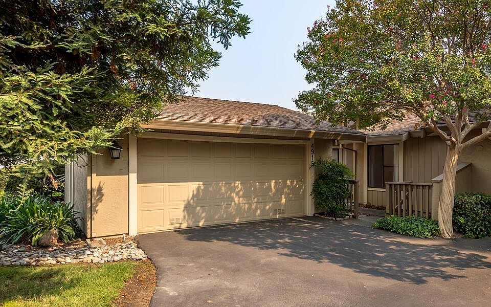 1st image of 4915 Village Oaks Dr