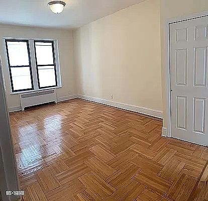 5th image of 529 E 85th St #E3