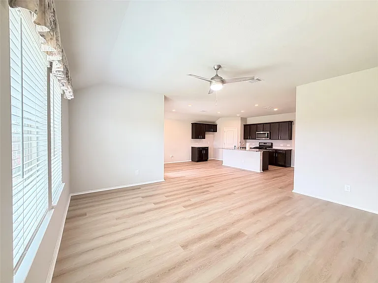 4311 Nervesa Dr — Photo 4