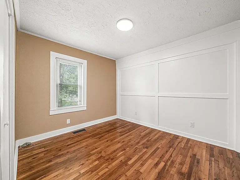 228 Wagoner St — Photo 11