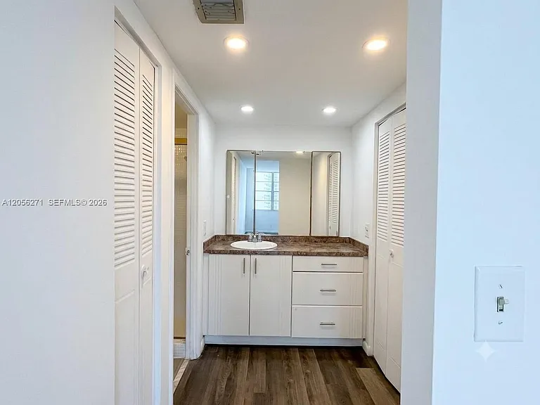 2025 NE 164th St #408 — Photo 11