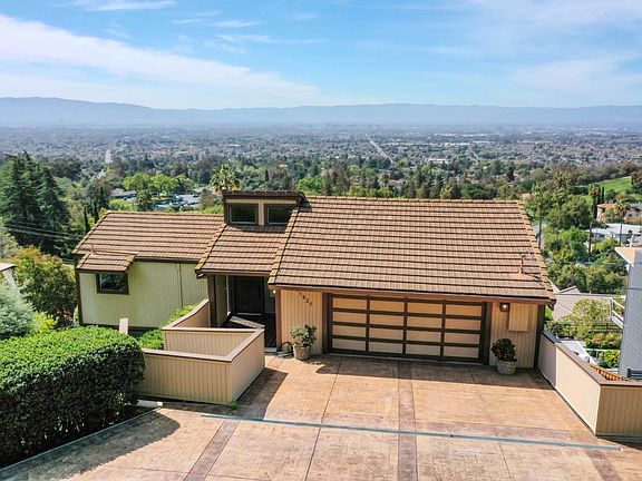 2nd image of 15825 Alta Vista Way