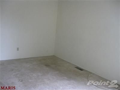 5th image of 6627 Cracklewood Ln APT A