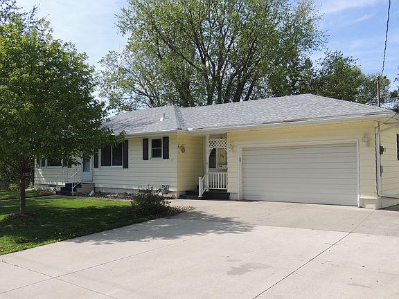 2nd image of 205 1st St E