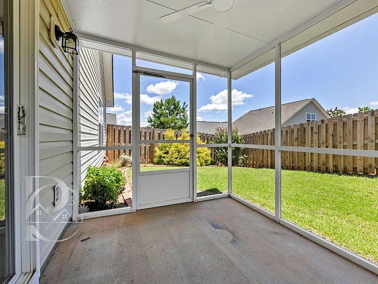 508 Lanesborough Dr — Photo 28