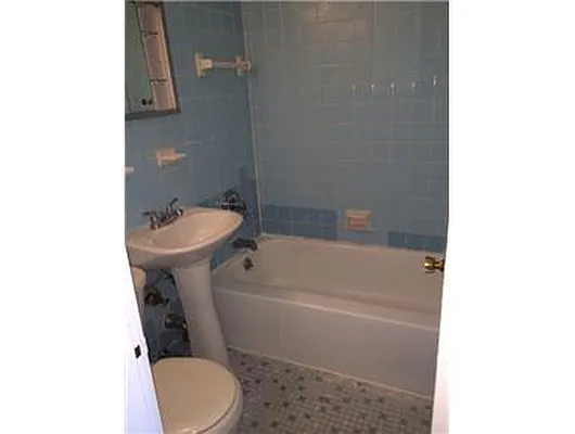 Rented by Douglas Elliman | media 14