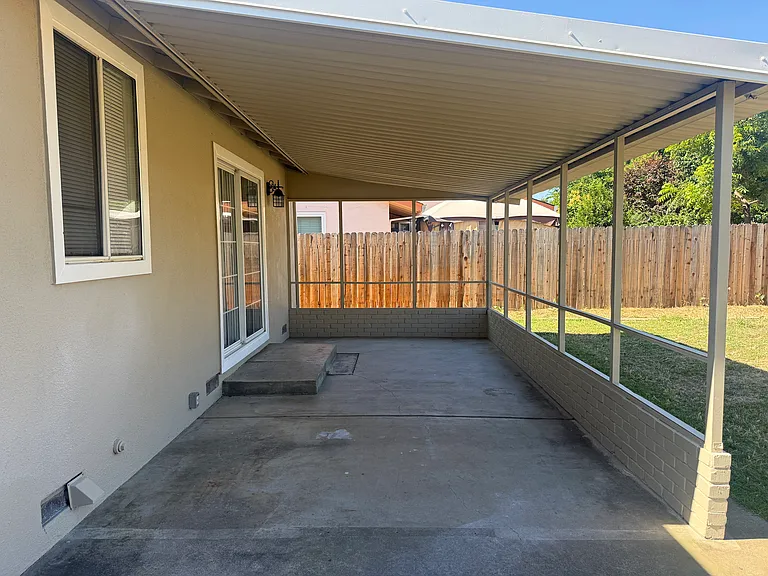 10657 Viani Way — Photo 14