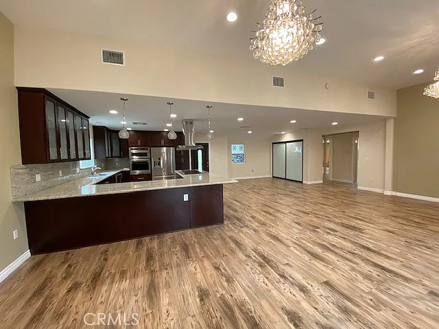 6657 Enfield Ave — Photo 9