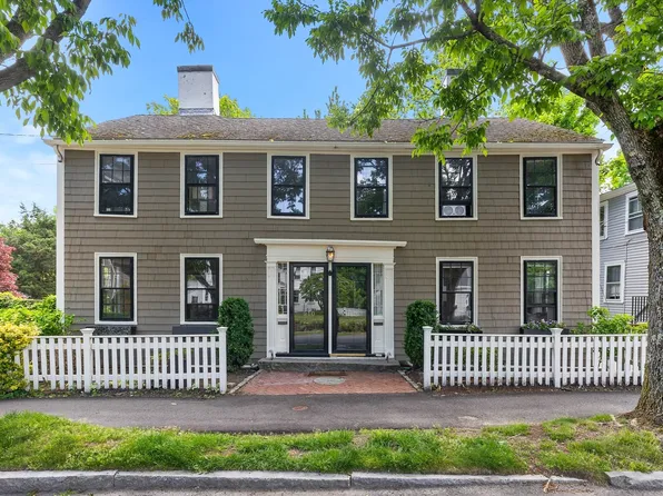 210-212 North St, Hingham, MA 02043