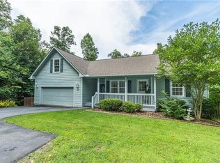 143 Bradford Park, Clyde, NC 28721