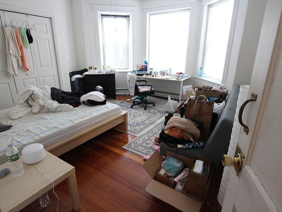 2nd image of 21 Chester St #L3