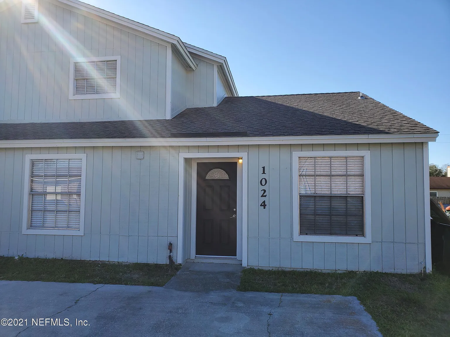 3 bed, 2.0 bath, 1332 sqft, $1,870 — Photo 2