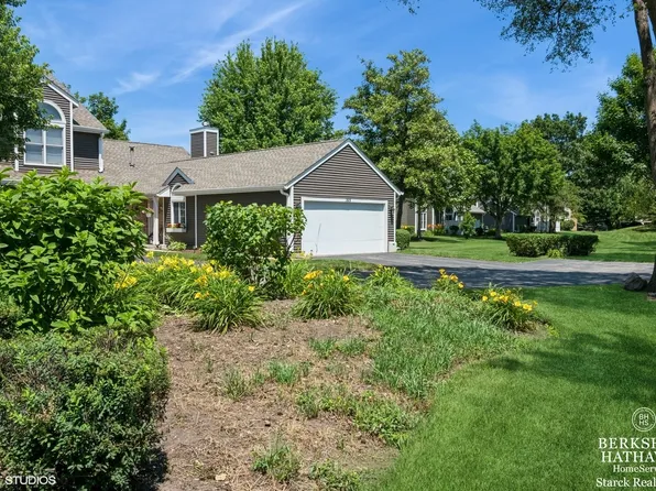 165 E Raleigh Ct, Bloomingdale, IL 60108