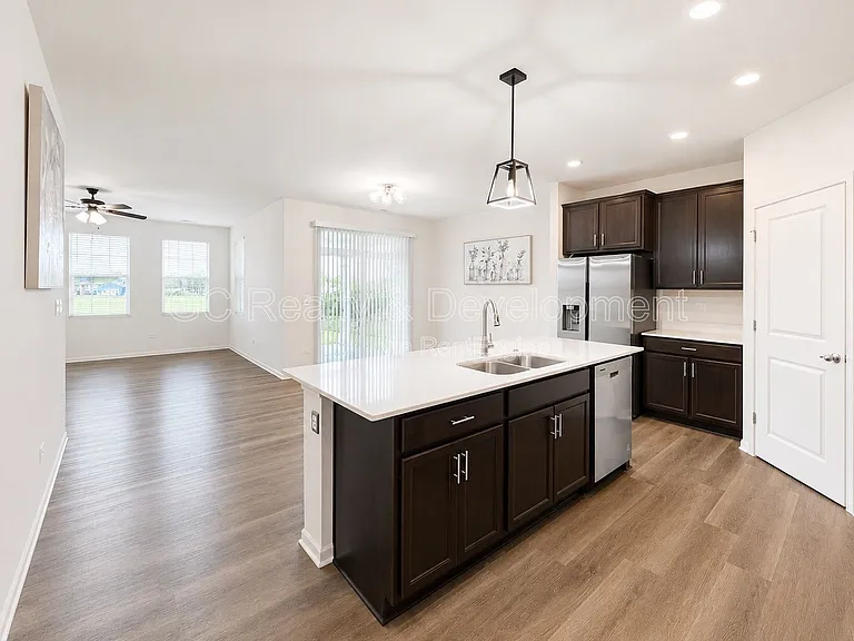 14729 S Greenbriar Dr — Photo 5