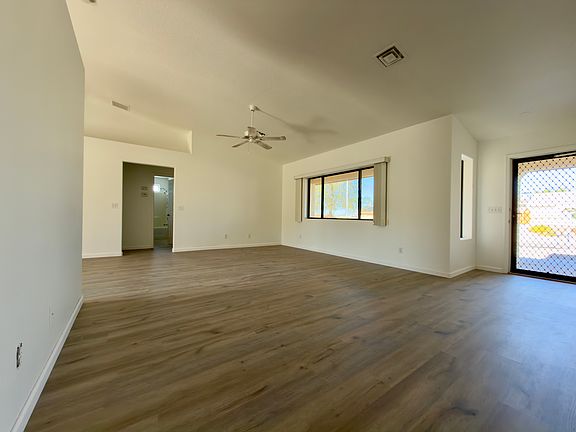 3rd image of 3314 Baysinger Dr