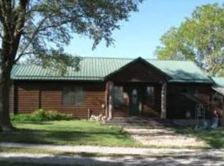 16534 State Highway 39, Aurora, MO 65605
