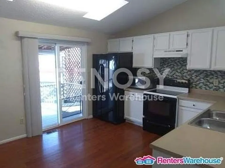11470 Jay St — Photo 4