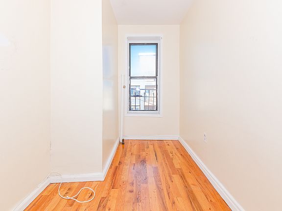 5th image of 134 Boerum St #Rf5