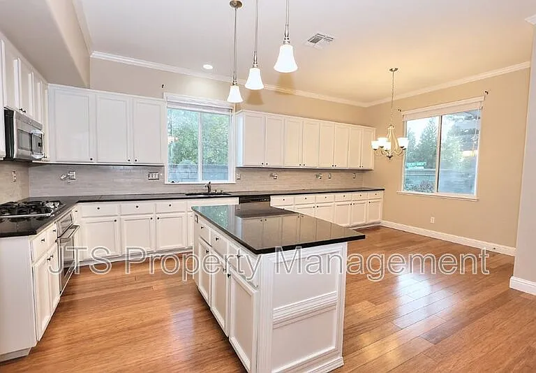 2040 San Esteban Cir — Photo 66