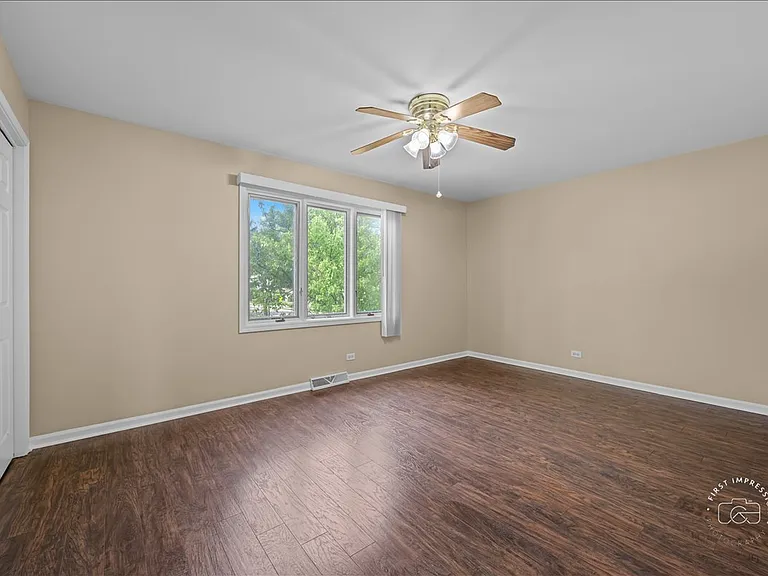751 Monticello Dr — Photo 9